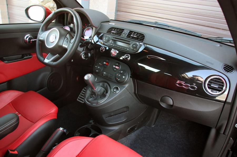  Fiat 500 Abarth 2012 года  (фото 68 из 121)